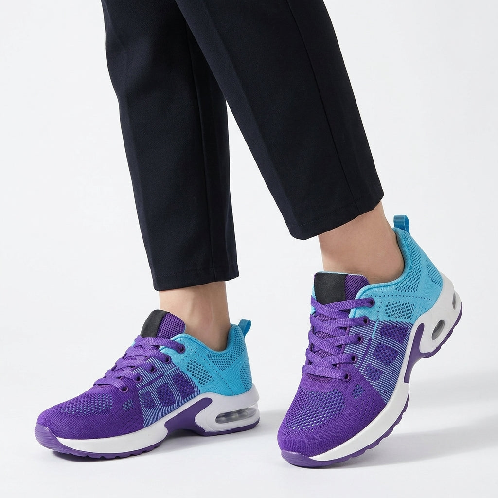 Stylowe i komfortowe buty na co dzień dla kobiet w ujęciu pod kątem.