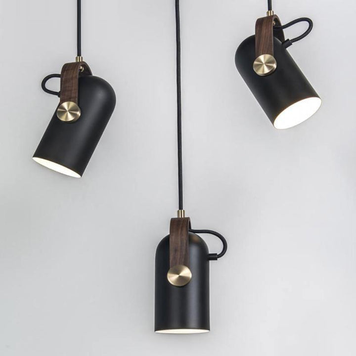 Czarna lampa industrialna wisząca, metalowa, E27, styl marynistyczny, dekoracja loft.