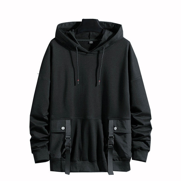 Czarna męska bluza z kapturem, nierozpinana, z dużymi kieszeniami. Idealna na co dzień i do streetwearu.