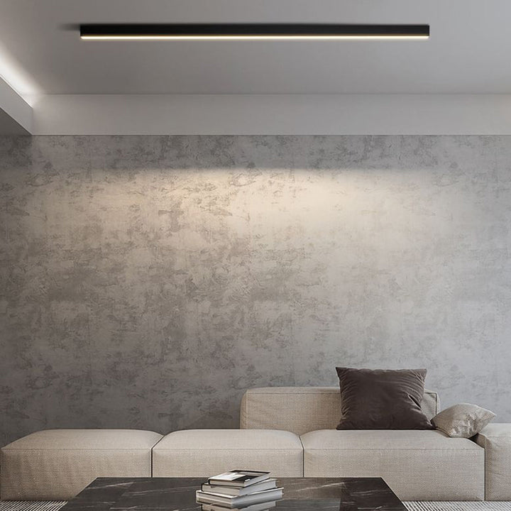 Czarna elegancka lampa sufitowa LED. Nowoczesne liniowe oświetlenie wnętrz, pasujące do salonu, sypialni.