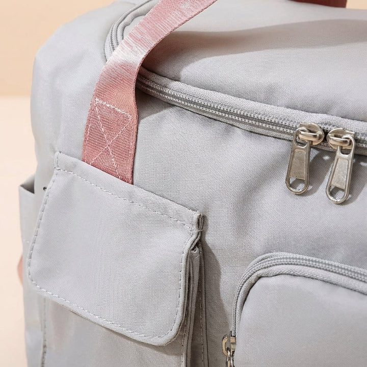 Pojemna torba duffel na siłownię lub weekend, wykonana z wodoodpornego nylonu, czarna, unisex.