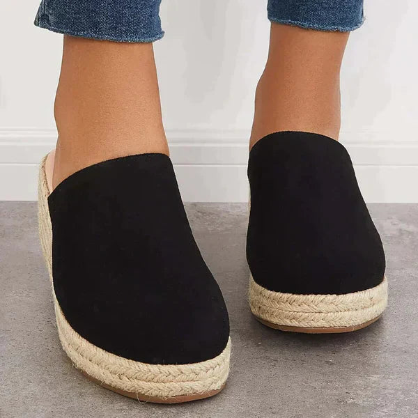 Lekkie damskie espadryle na koturnie. Wygodne casualowe obuwie letnie, idealne na każdą okazję.
