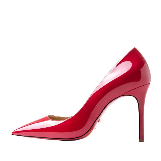 Eleganckie czarne szpilki z wysokim obcasem. Damskie buty z noskiem w szpic, wieczorowe.