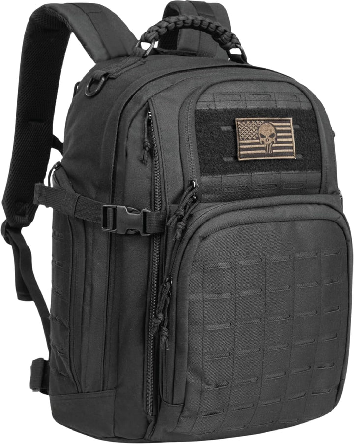 Czarny plecak taktyczny 35L Molle od tyłu, widoczne szelki i panel wentylacyjny.