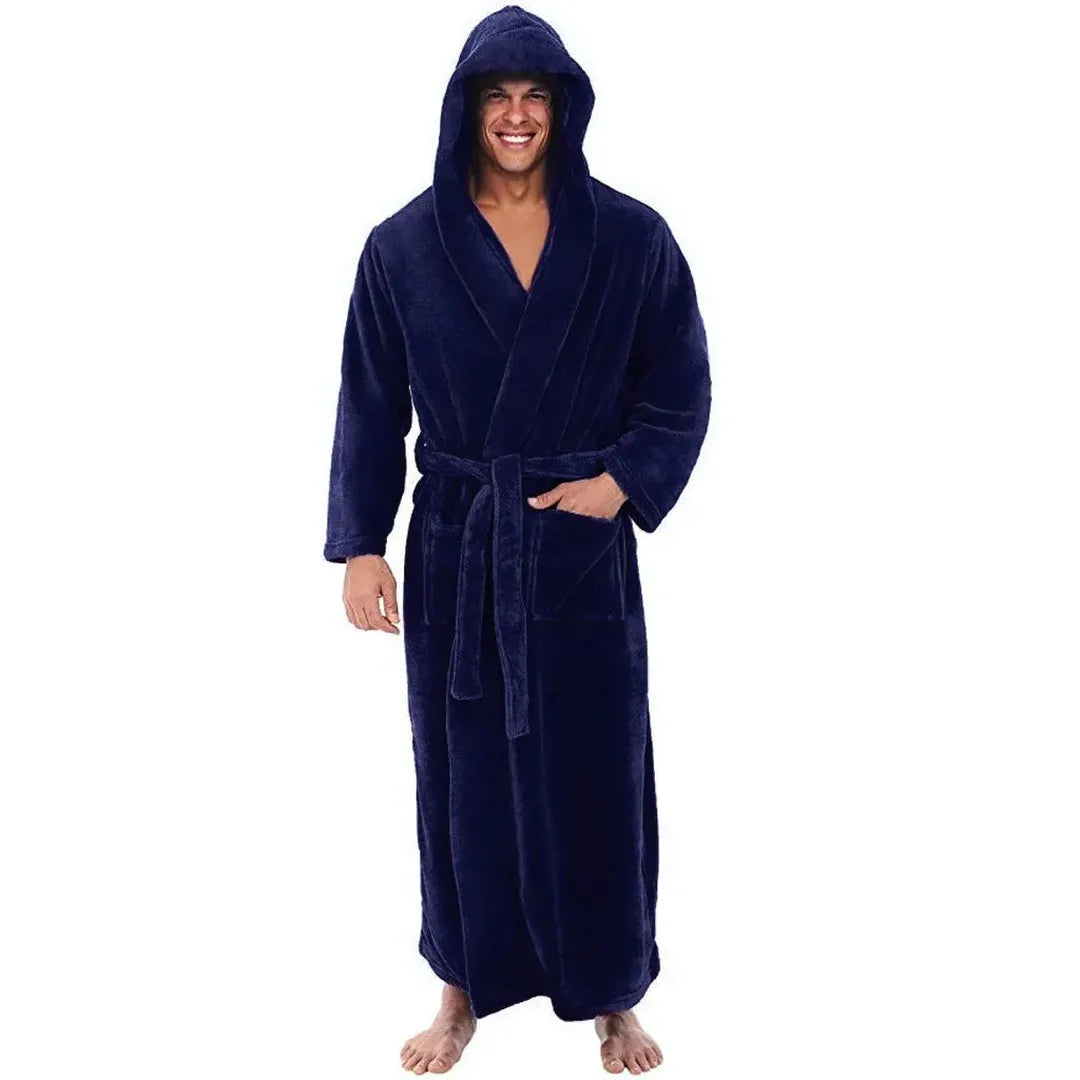 Luksusowy męski długi szlafrok z kapturem. Komfortowy loungewear męski, idealny do odpoczynku w domu.