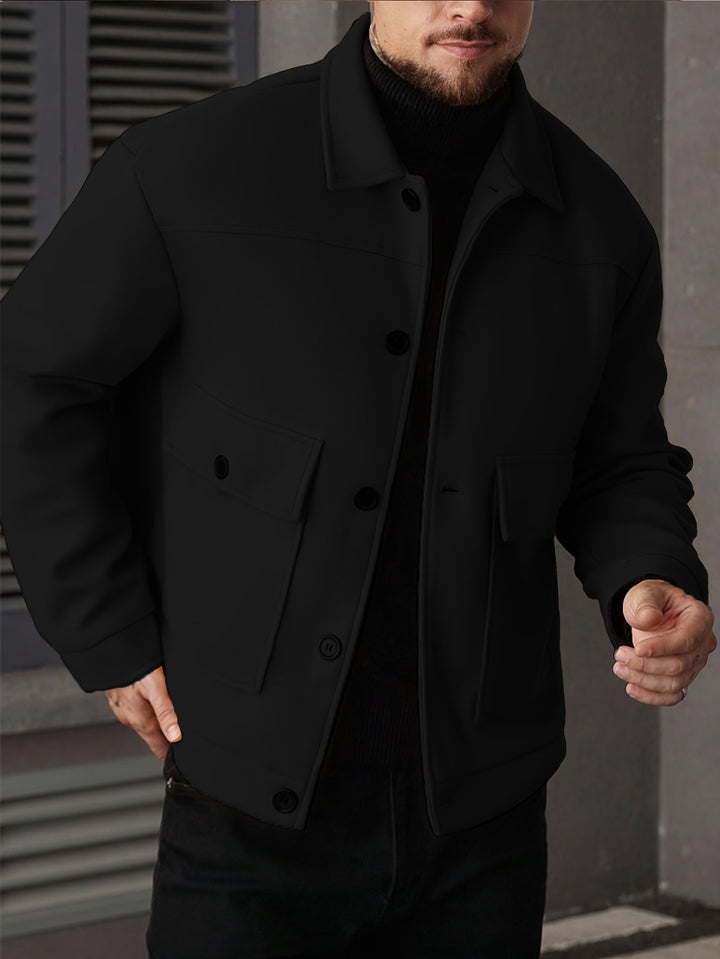 Stylowa kurtka męska overshirt, ujęcie detali