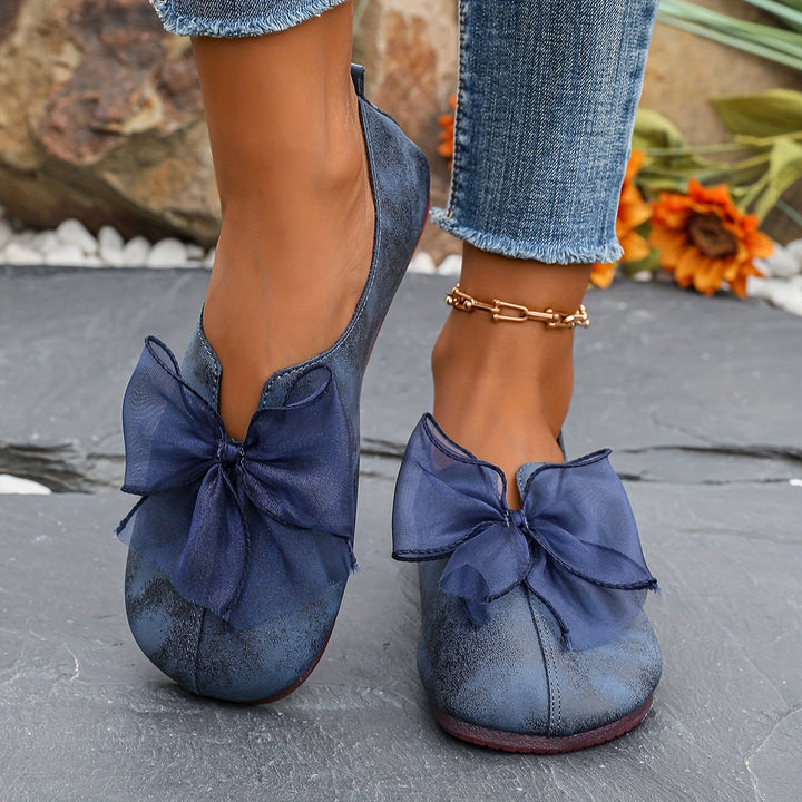 Wygodne czarne baletki damskie slip-on do codziennych stylizacji