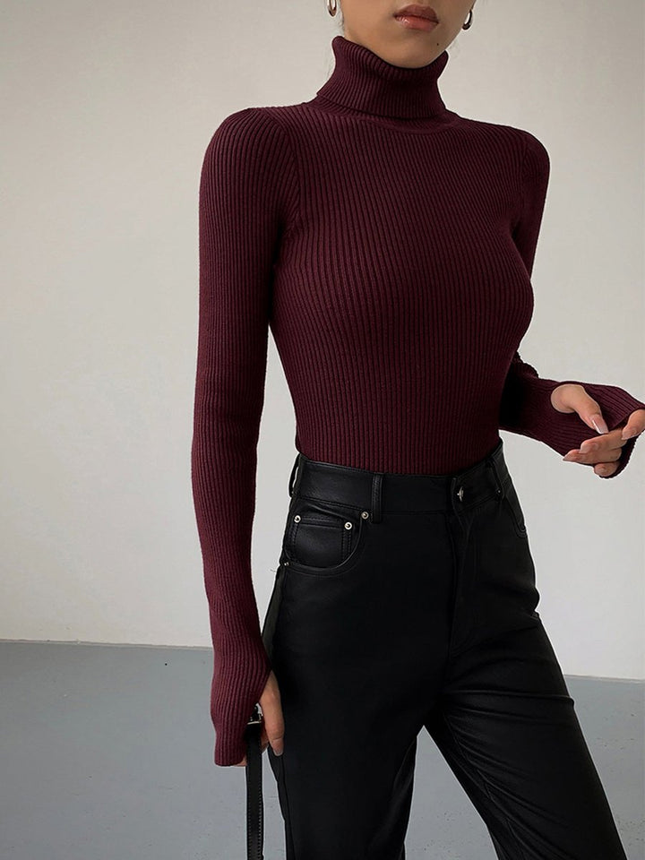 Elegancki sweter damski prążkowany z długim rękawem i stójką