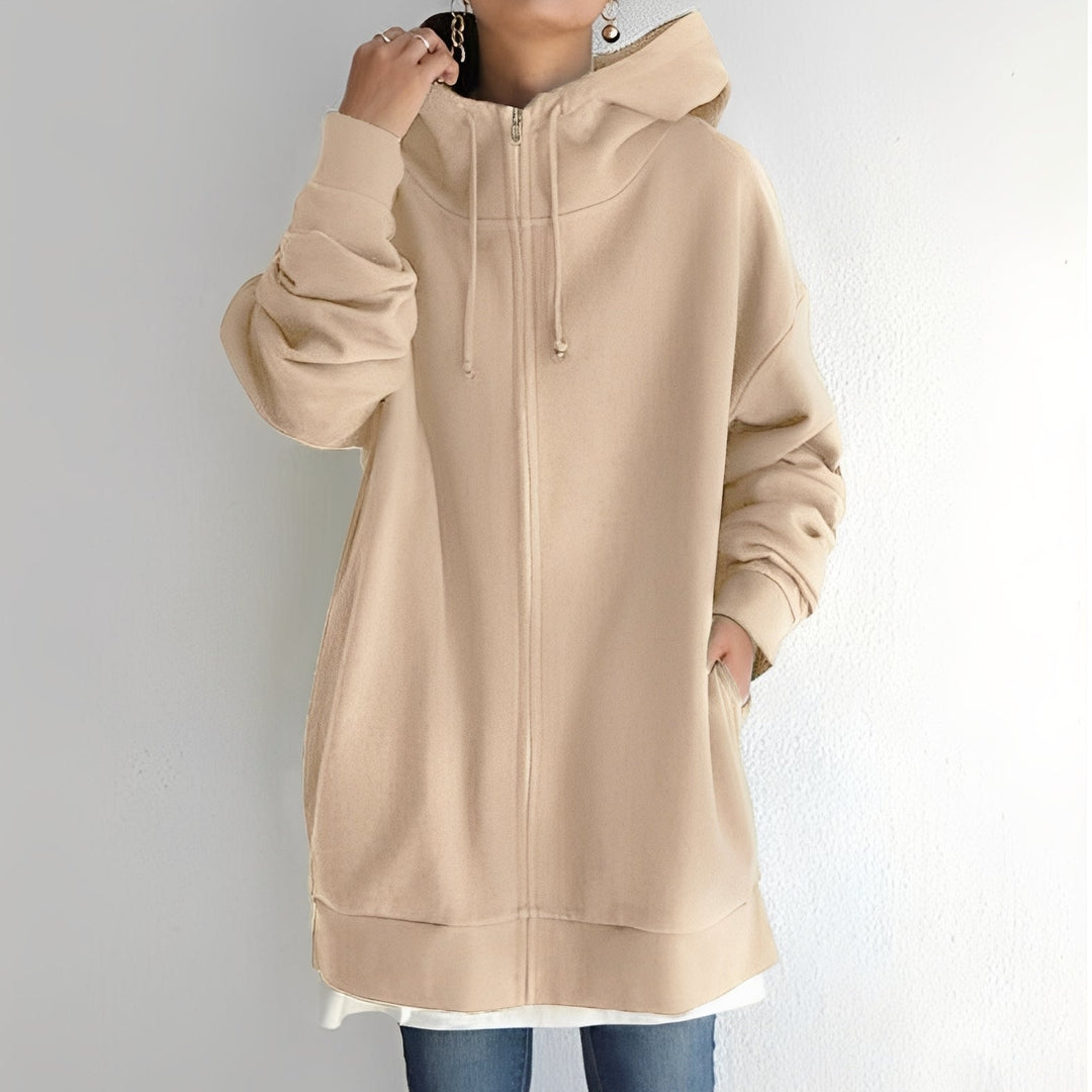 Damska bluza oversize z kapturem, idealna na co dzień, komfortowa i modna.