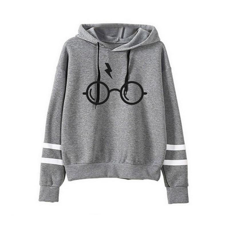 Modna damska bluza Harry Potter z kapturem. Miękka i ciepła, stylowa na jesień/zimę dla fanek fantastyki czarodziejów.
