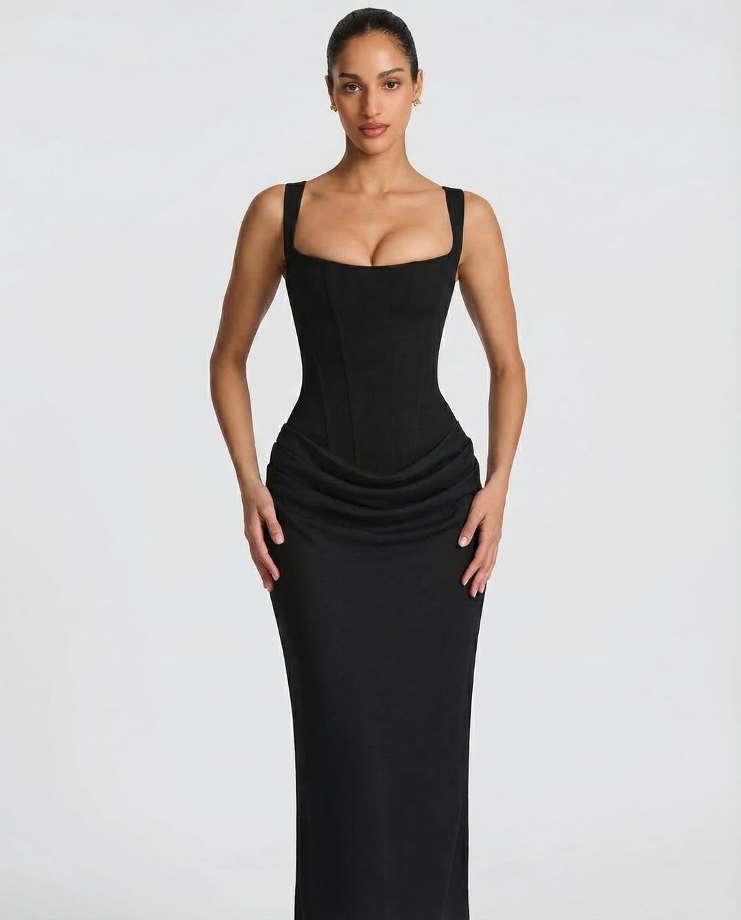 Sukienka dopasowana maxi, elegancka, dla kobiet ceniących podkreślony kształt klepsydry.