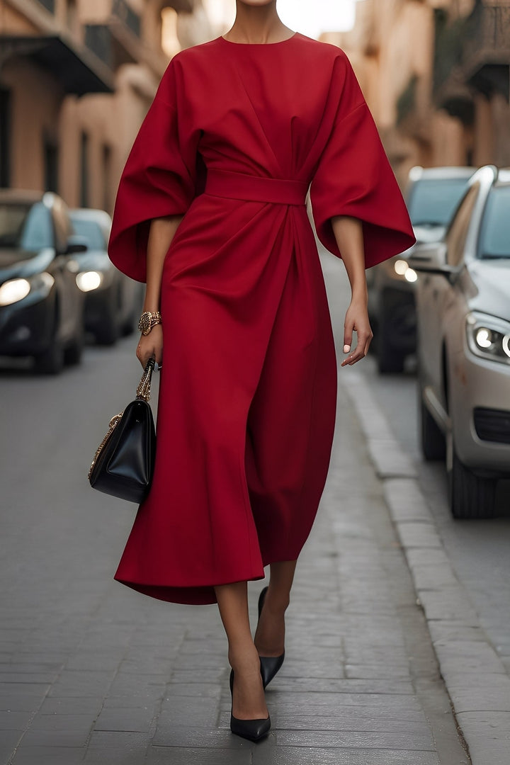 Wygodna sukienka casual Elena z paskiem, doskonała na co dzień. Modna jesienna sukienka damska.
