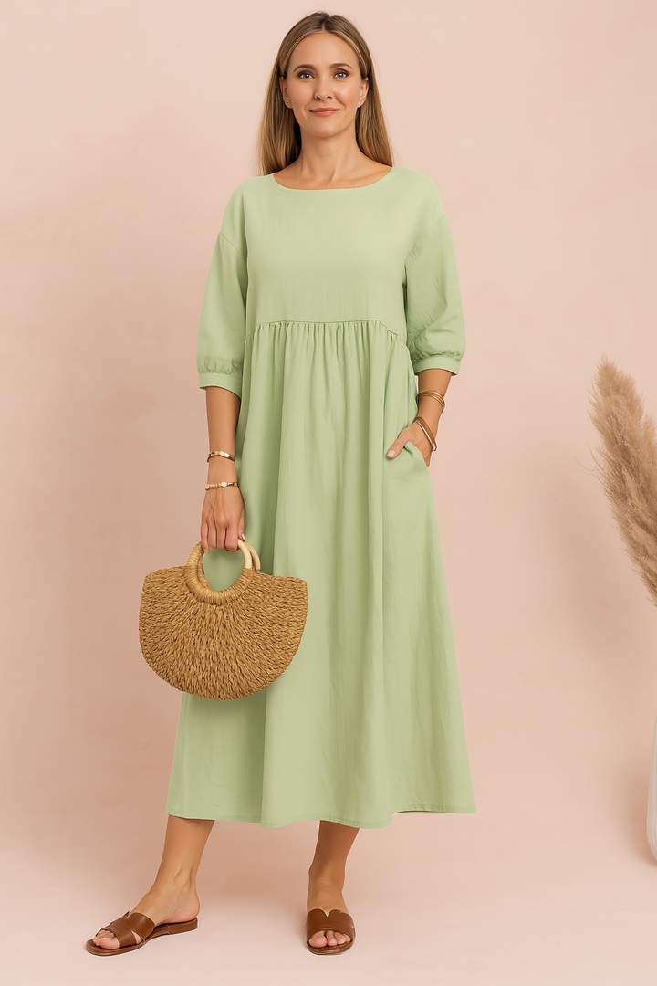 Elegancka letnia sukienka maxi damska, przewiewna i lekka, podkreślająca kobiecy styl.