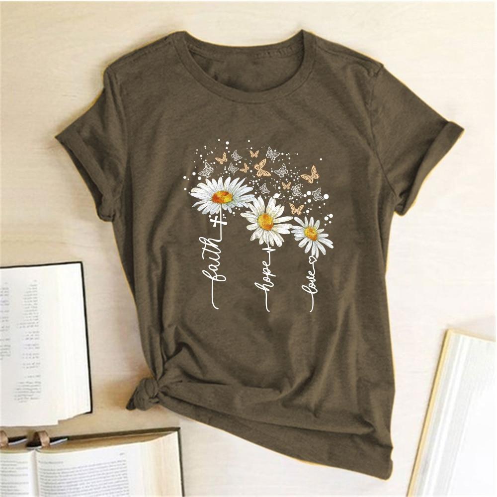 Casualowa damska koszulka T-shirt z oryginalnym kwiatowym nadrukiem. Komfort i styl w jednym. Letnia, wygodna.