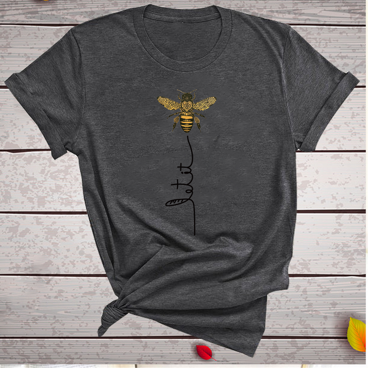 Modna damska koszulka T-shirt z uroczym wzorem pszczoły. Letnia, wygodna, casualowa.