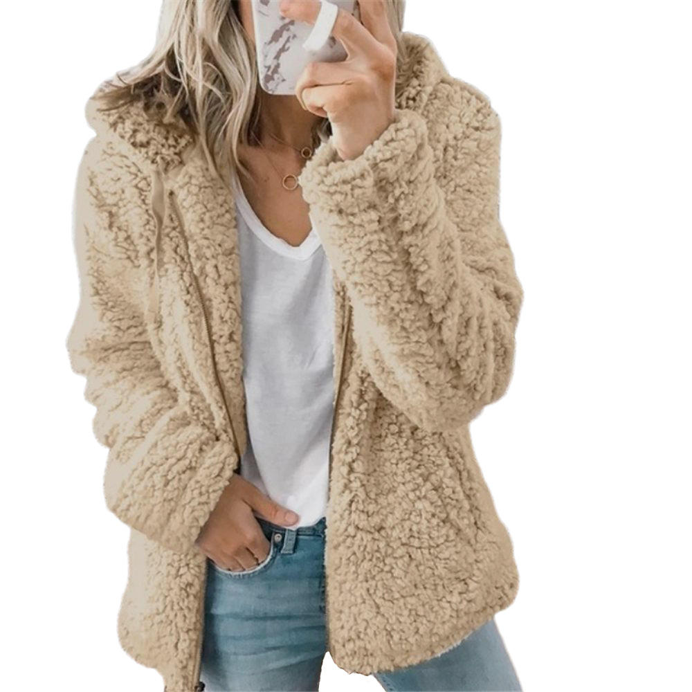 Casualowa damska kurtka teddy z kapturem. Stylowa, wygodna, dostępna w rozmiarach plus size na co dzień.