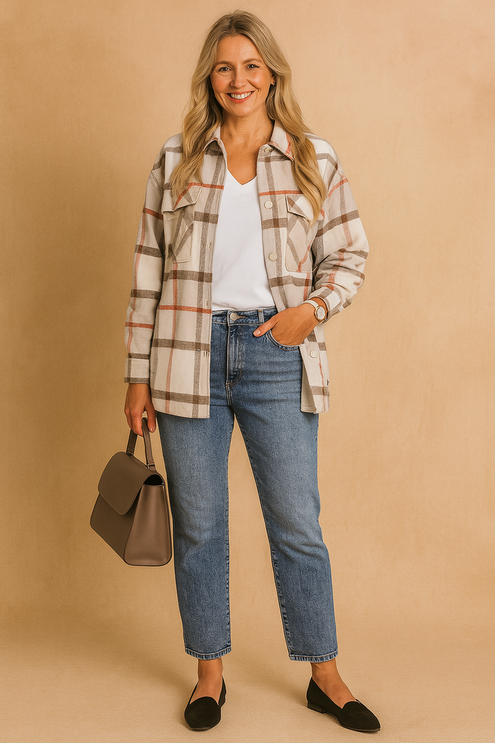 Modna damska bluzka oversize Meli, luźny krój, idealna na casualowe dni. Wygodna i stylowa.