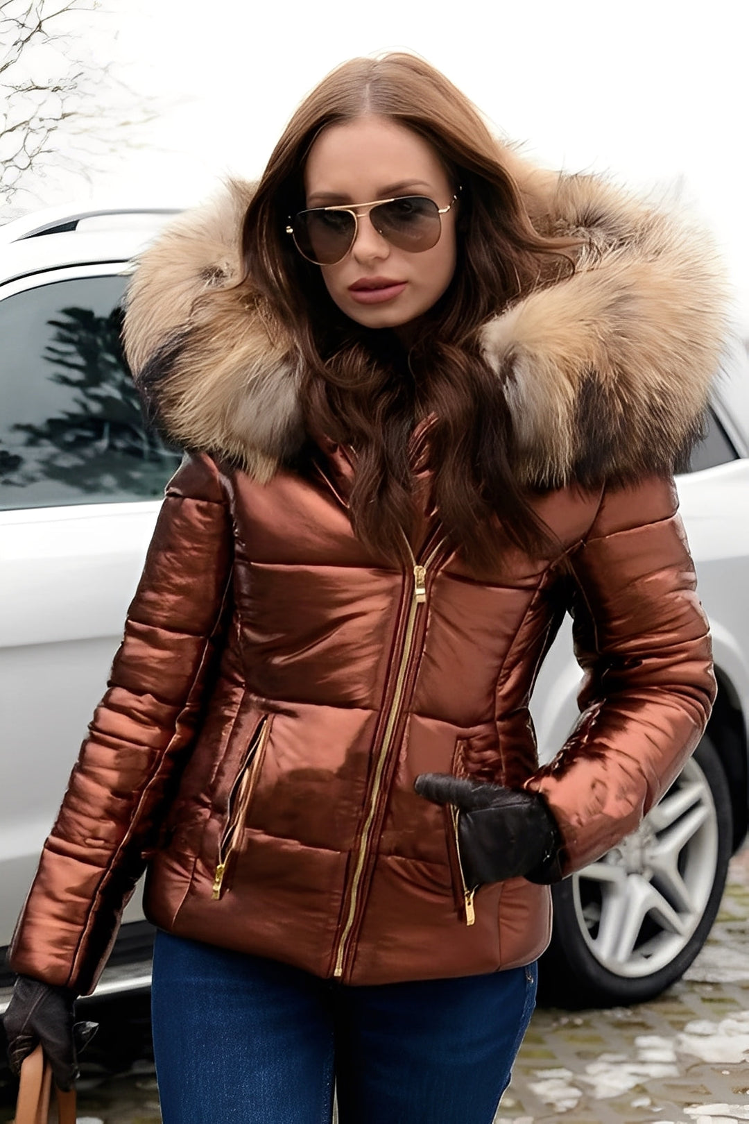 Modna damska kurtka puchowa Tiffany w stylizacji zimowej. Ciepła, lekka i elegancka odzież wierzchnia.