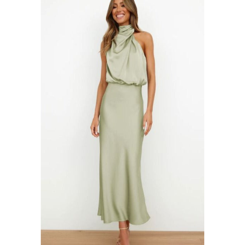 Sukienka glamour maxi z dekoltem halter. Damska długa sukienka wieczorowa, idealna na eleganckie przyjęcia i eventy.