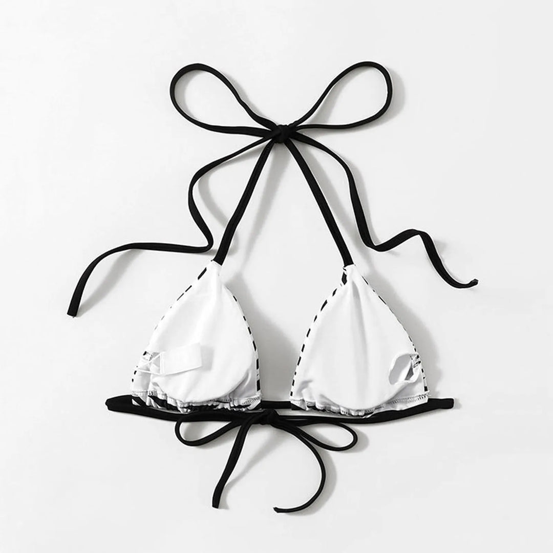Modny biustonosz bikini damski z wzorem w zebrę. Klasyczny krój dla kobiet, idealny do stroju kąpielowego.