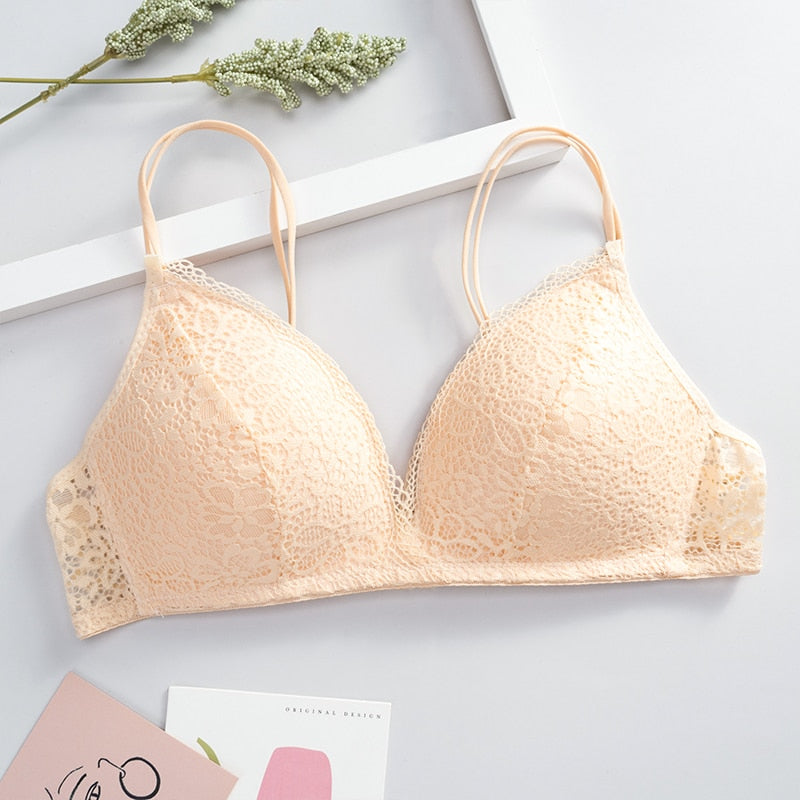 Elegancki biustonosz push-up damski bez fiszbin, oferujący naturalne uniesienie i wyjątkowy komfort.