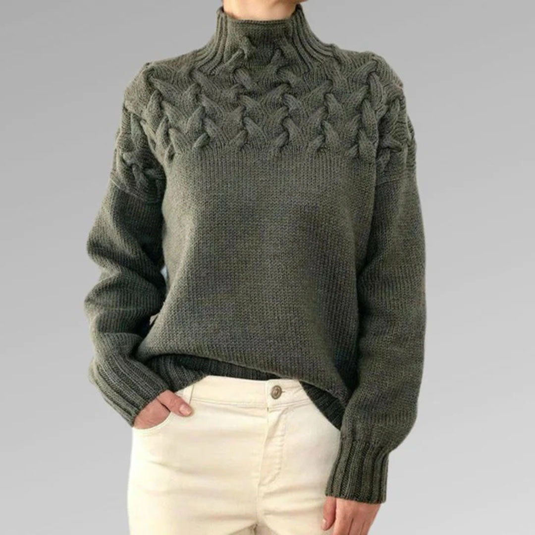 Stylowy damski sweter golf oversize, idealny do warstwowych stylizacji na chłodne dni. Ciepły.