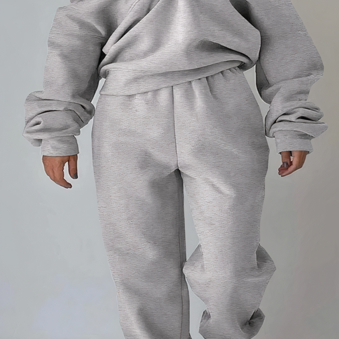 Wielofunkcyjny dres Ewa: damska bluza half-zip i wygodne joggery. Idealny do noszenia na co dzień i w domu.