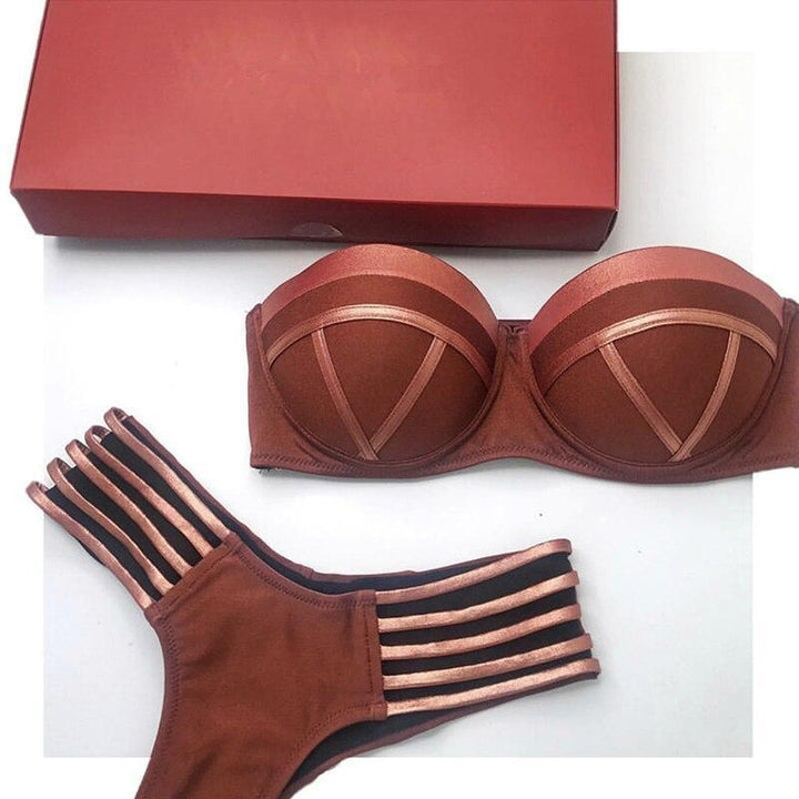 Damski dwuczęściowy strój kąpielowy bikini Glamour. Błyszczący, idealny na plażę, lato i wakacje.