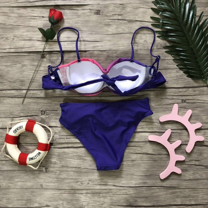 Kwiatowy strój kąpielowy bikini damski, dwuczęściowy, idealny na plażę, moda lata.
