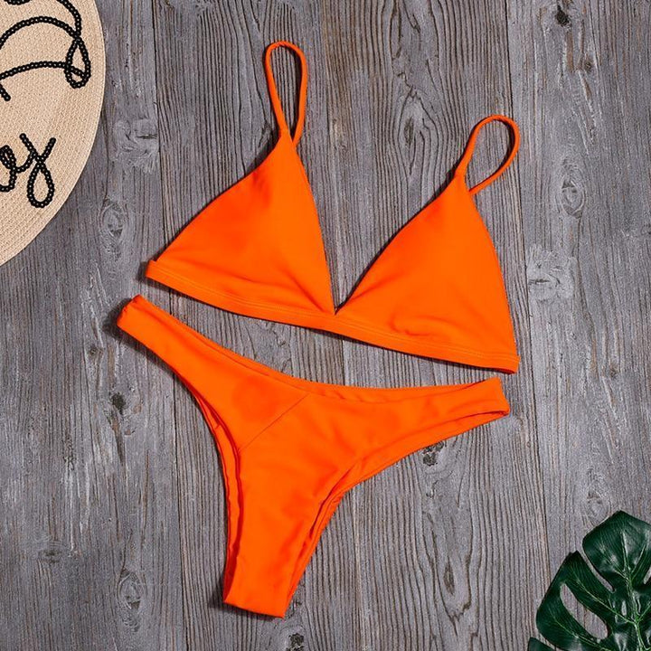 Góra bikini damskiego stroju kąpielowego, dwuczęściowego, na lato i plażę, idealna do opalania.