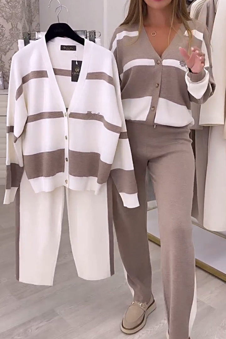 Modny damski wełniany zestaw swetrów, idealny na chłodne dni. Casualowy, a zarazem elegancki styl.
