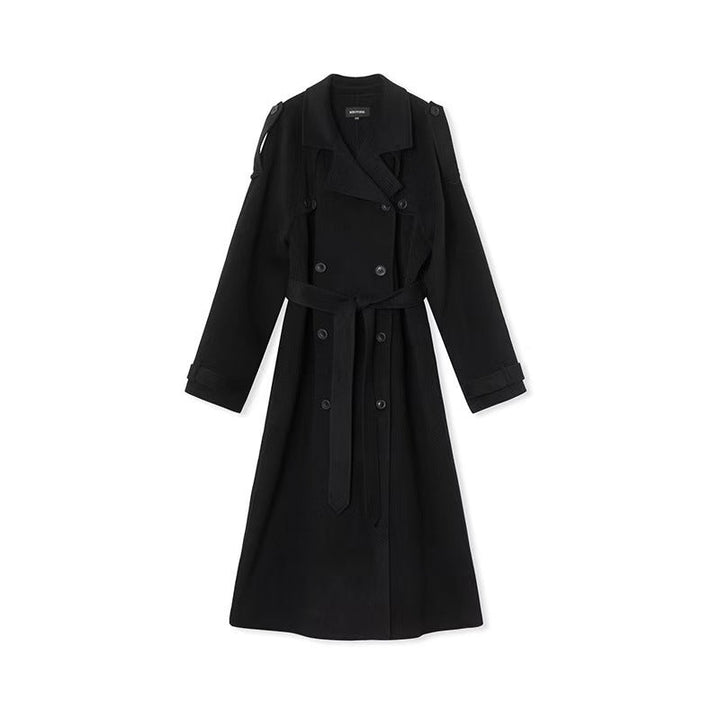 Elegancki damski trencz maxi w stylu dwurzędowym, widok z tyłu
