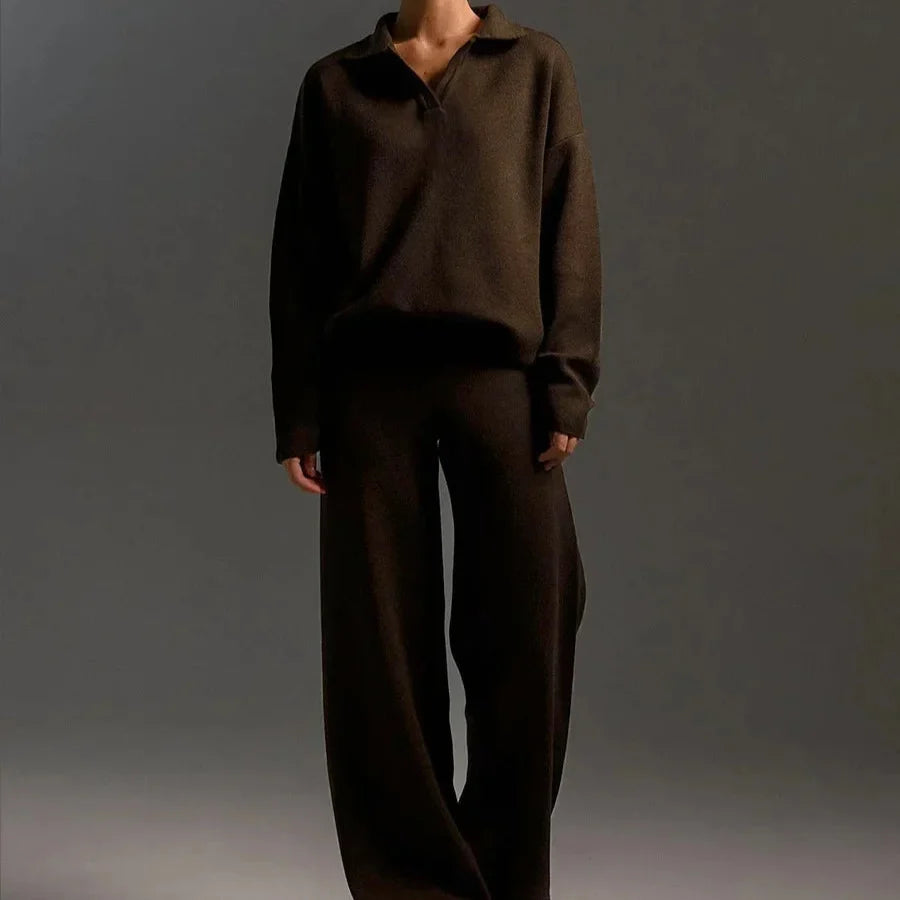 Stylowy damski komplet dzianinowy oversize. Wygodny sweter V i szerokie spodnie to kwintesencja mody.