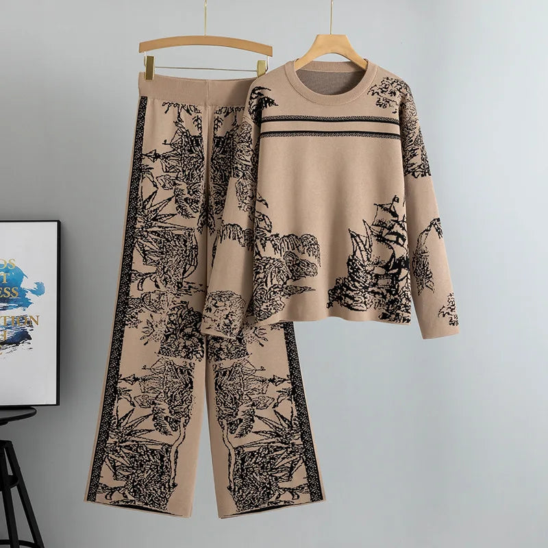 Wygodny dzianinowy komplet damski: sweter i spodnie wide leg w uniwersalne wzory.