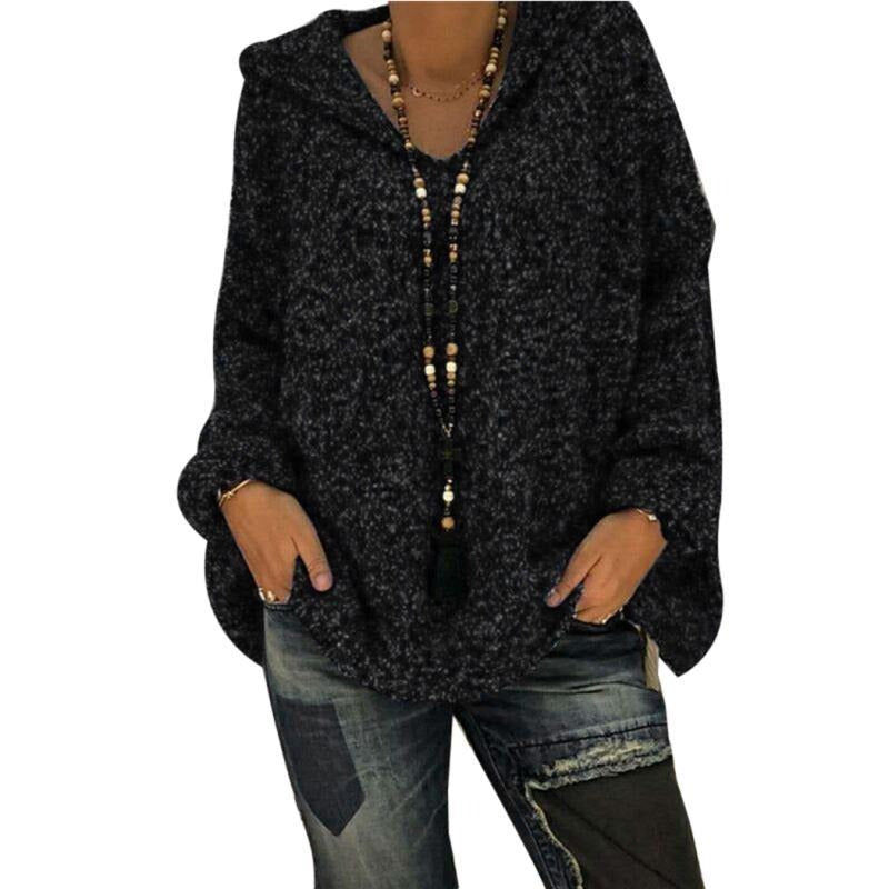 Jesienny damski sweter dziergany z kapturem. Wygodny, luźny krój V-neck, idealny do codziennych stylizacji.