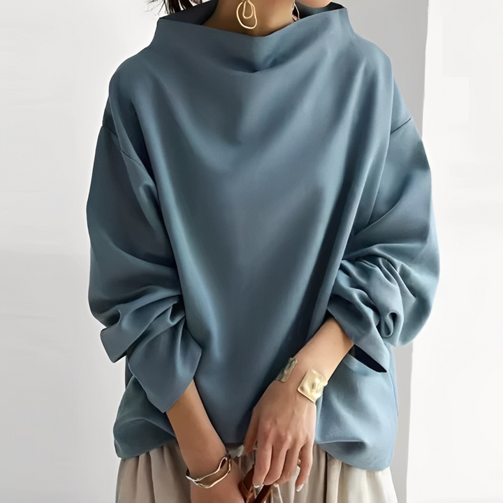 Stylowy golf damski z wysokim kołnierzem, elegancki sweter na jesień. Modna i komfortowa bluza damska.