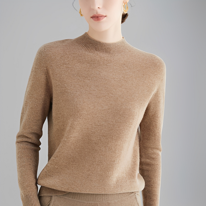 Modny golf damski. Komfortowy sweter na jesień, elegancki styl na co dzień. Wygodna odzież.