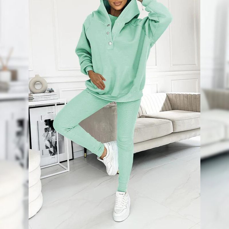 Wiosenny dres damski z polaru bawełnianego. Bluza i legginsy do noszenia na co dzień, odzież casualowa.