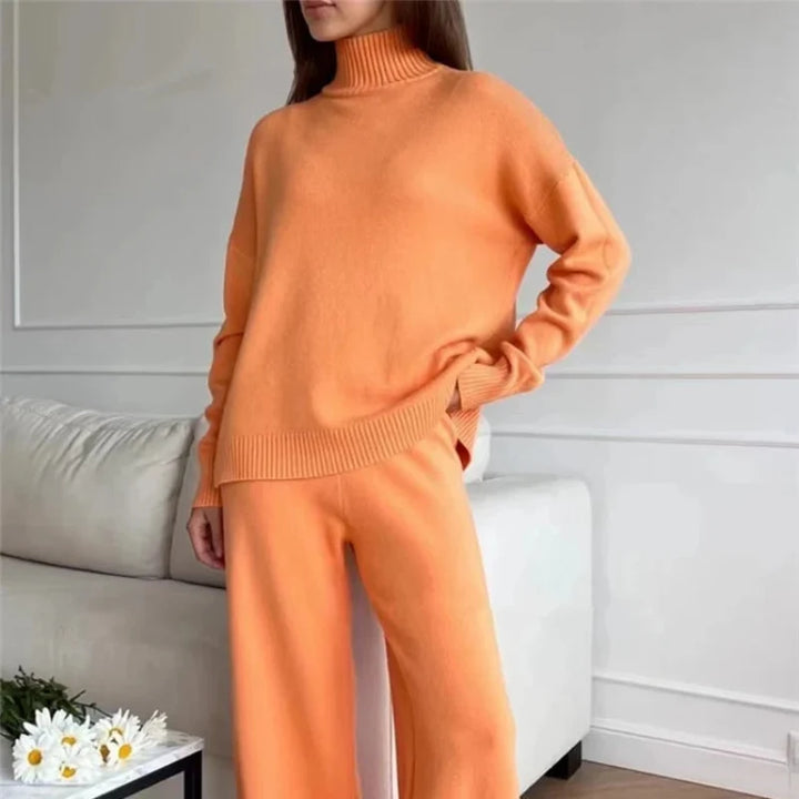 Jesienny/zimowy damski komplet z dzianiny: sweter golf i spodnie wide-leg. Wygodny i modny.