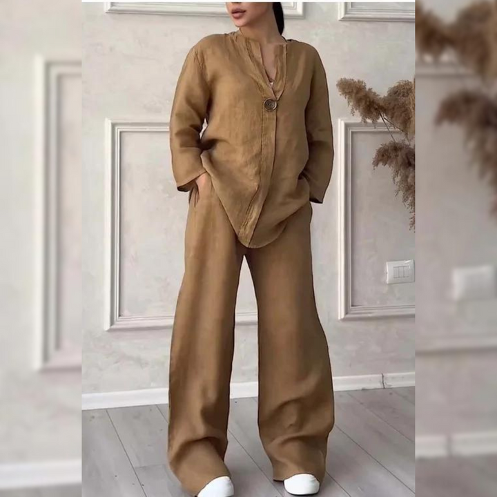 Komfortowy damski komplet casual z bawełny: luźna koszula i eleganckie, szerokie spodnie. Letni must-have.