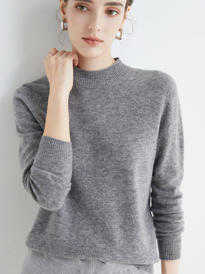 Damski sweter jesienny/zimowy, luźny i komfortowy. Miękki materiał, idealny do wielu stylizacji.