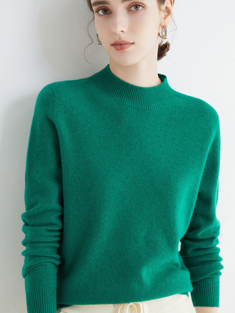 Uniwersalny damski sweter w luźnym kroju, ciepły i elegancki. Idealny na zimę i jesień, modna odzież.