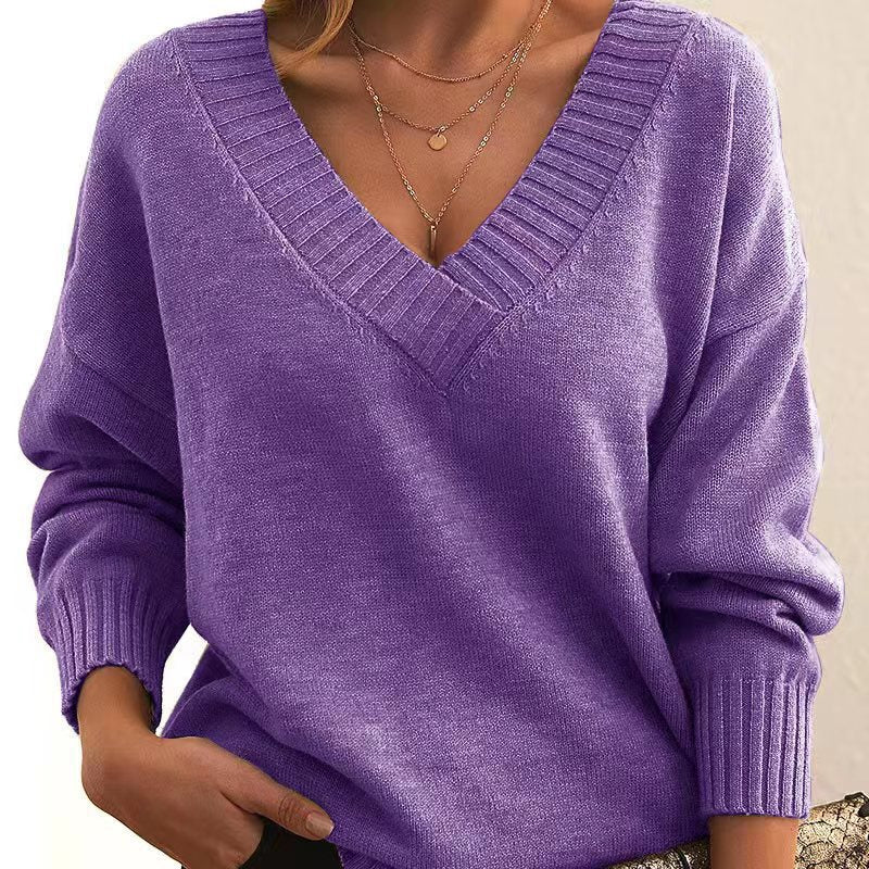 Elegancki sweter damski Mollie w pastelowym różu, świetny do casualowych i biurowych stylizacji jesiennych.