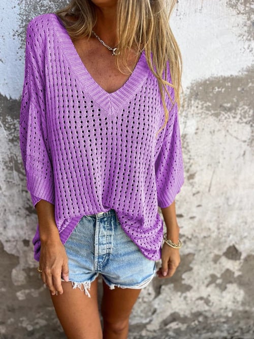 Modny damski top z dekoltem V. Luźny, komfortowy krój boho. Casualowy, elegancki top na co dzień i lato.