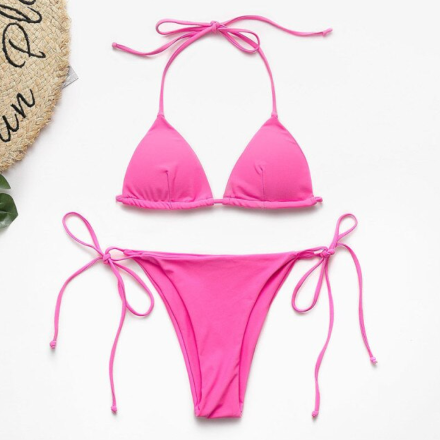 Żywy, neonowy damski strój kąpielowy, dwuczęściowe mikro bikini na plażę.
