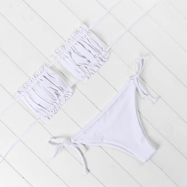 Idealne bikini damskie na wakacje. Dwuczęściowy strój kąpielowy bez ramiączek, na plażę i słońce.
