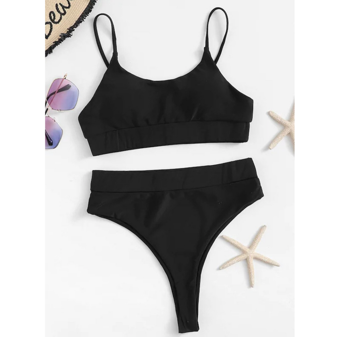 Klasyczny damski strój kąpielowy bikini z poliestru, dwuczęściowy, idealny na plażę.