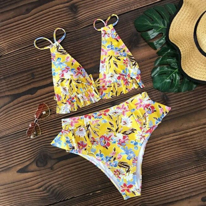 Eleganckie damskie bikini dwuczęściowe z falbankami. Stylowy strój kąpielowy z wysokim stanem na lato.