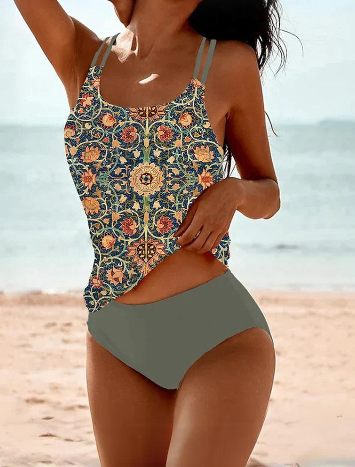 Damski strój kąpielowy tankini, zielony, komfortowy i stylowy, idealny na plażę i basen.