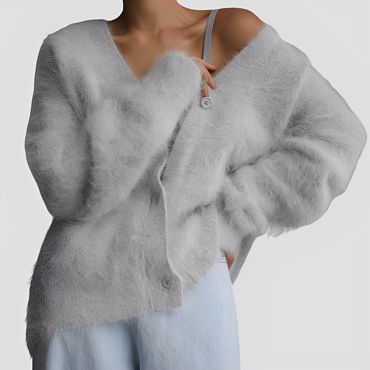 Luźny sweter damski oversize. Modna i komfortowa odzież na każdą okazję.
